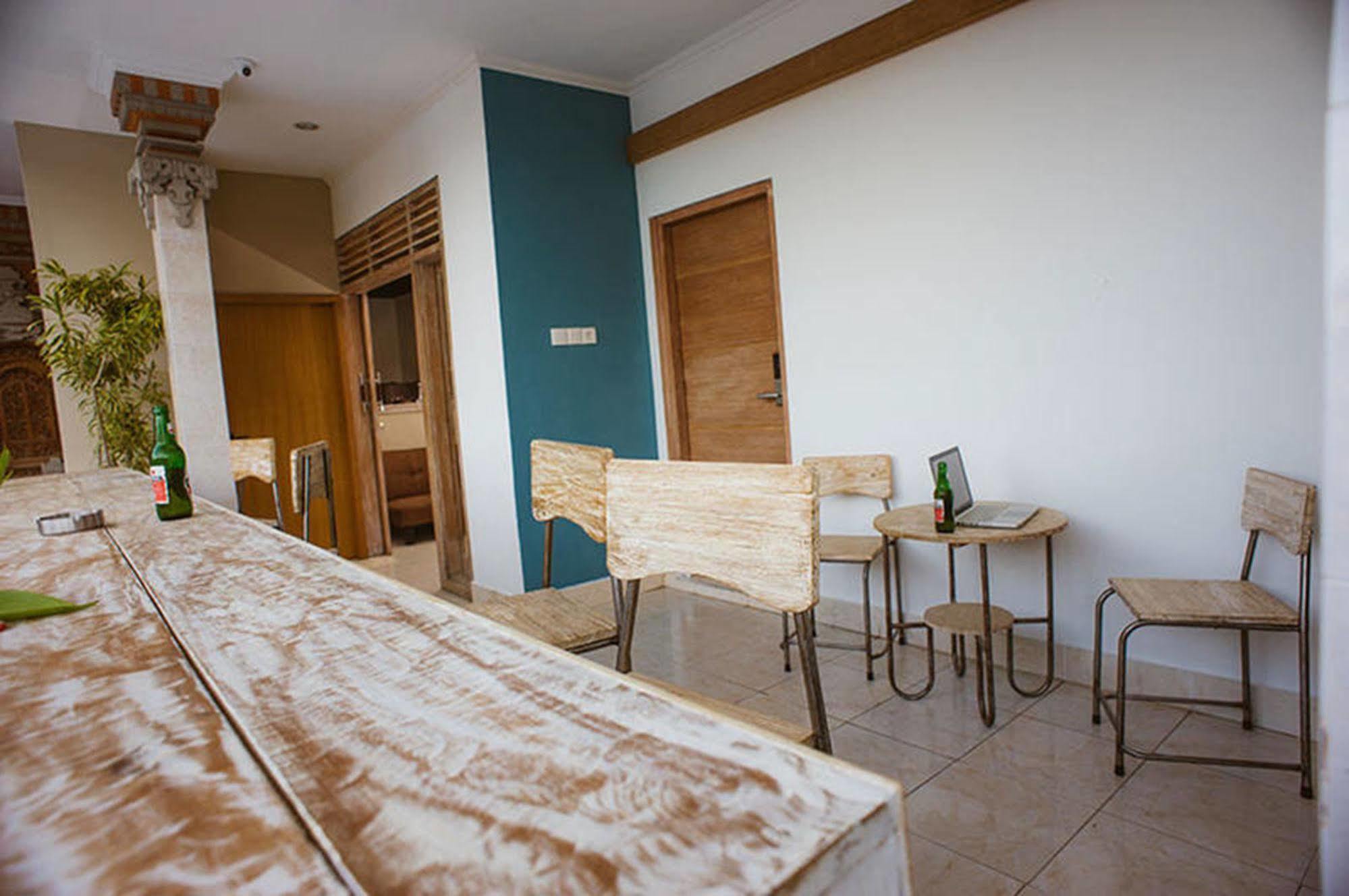 Bedplus Backpacker Kuta Legian  Bagian luar foto